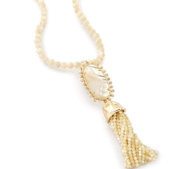Stunning Kendra Scott Tatiana Necklace 